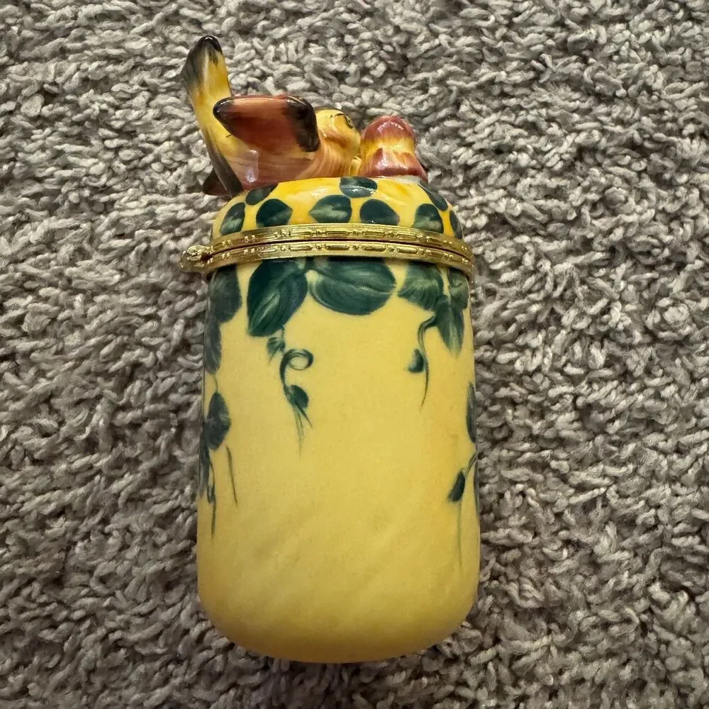 VTG Bombay Company Porcelain Hinged Trinket Box Candle Mother Baby Birds Gold